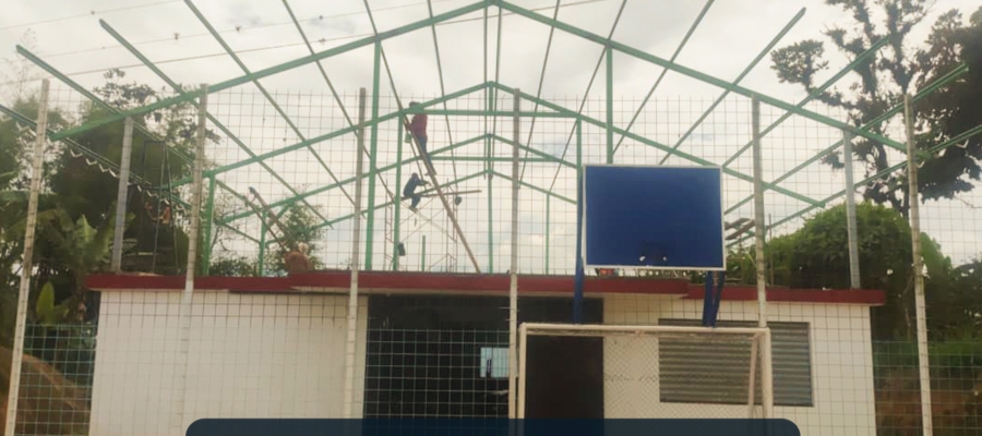 CONSTRUCCION DE LA CUBIERTA PARA LA CASA COMUNAL EN CIANO NUEVO